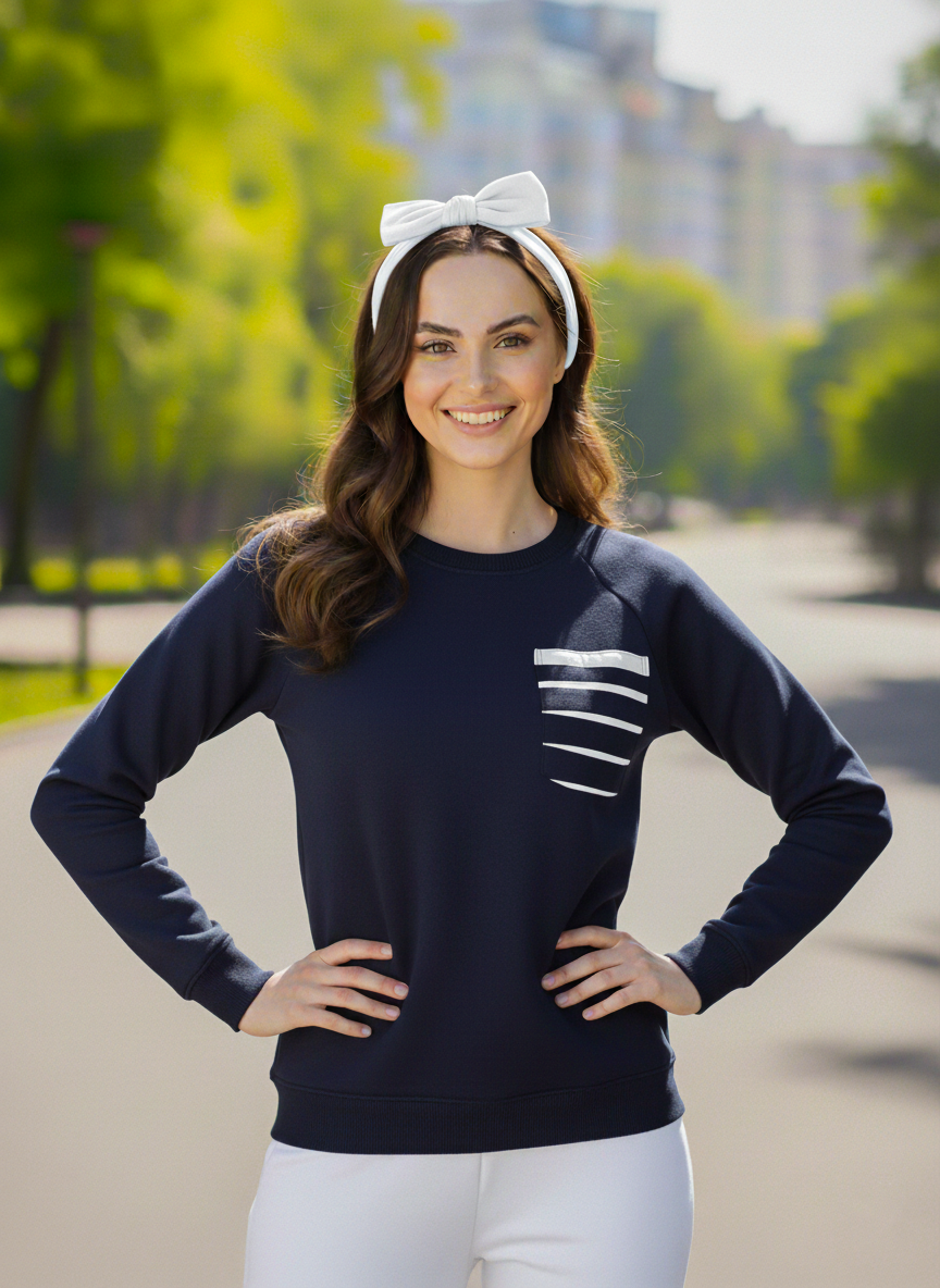 Winter Pocket Sweatshirt + Gift